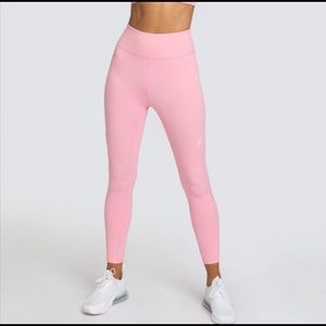 New NWT DoYouEven Excel High Waisted Leggings in Pastel Pink size SMALL